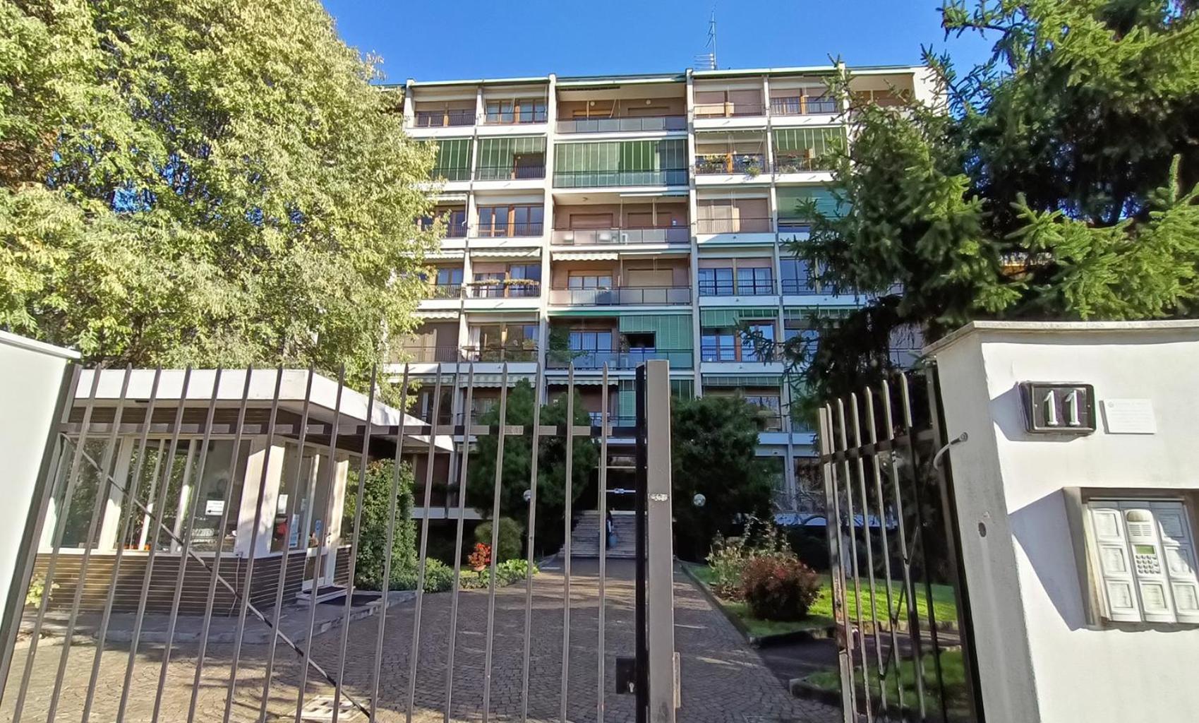 Sahi - Via Dei Ciclamini Mm1 Primaticcio, Stadio San Siro, Ospedale San Carlo ميلان المظهر الخارجي الصورة